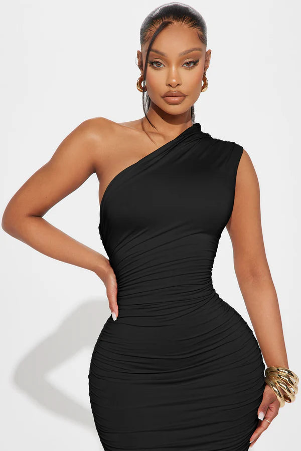 Perfect Frame Double Lined Ruched Midi Dress - Black